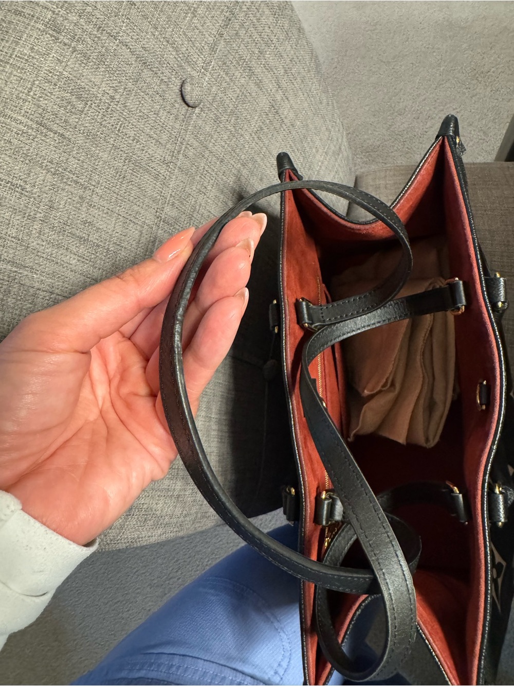100% authentic Louis Vuitton On The Go MM 💜 Friday price drop💜 - Picture 5 of 15